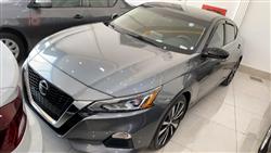 نيسان ألتيما